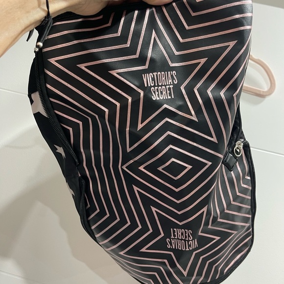 Victoria Secret Beach Bag or used it anytime - Picture 5 of 5